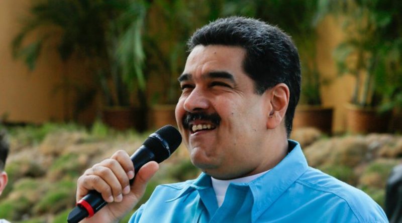 Maduro acusa a Portugal de sabotear entrega de pernil en Venezuela