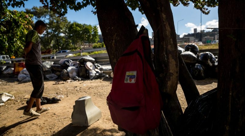 Los puentes de Caracas se convierten en el techo de nuevos y viejos pobres (Fotos)