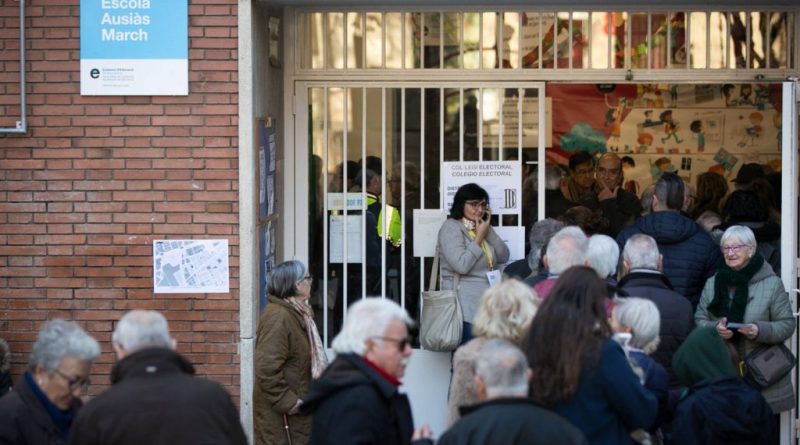 Independentistas de Cataluña repiten mayoría absoluta en Parlamento