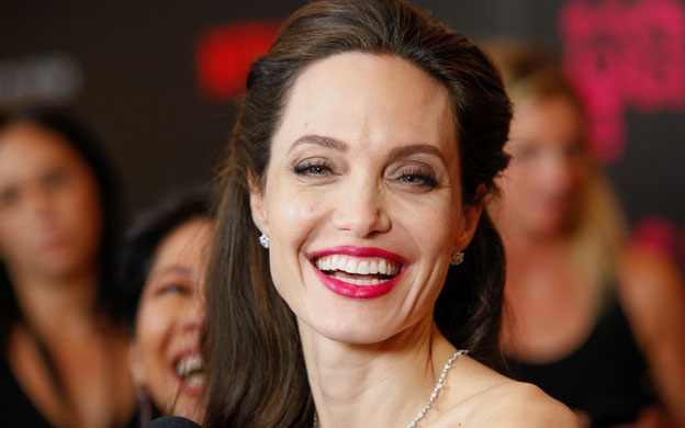 Angelina Jolie será premiada por su contribución al cine