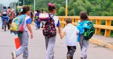 Bolivia investiga posible alquiler de niños venezolanos para pedir limosna Bolivia investiga posible alquiler de niños venezolanos para pedir limosna
